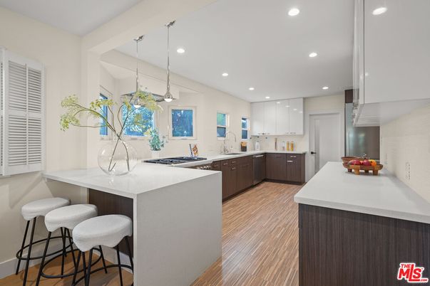 Interior, Kitchen, Pendant Lights, Recessed Lighting, Wood Texture Flooring
