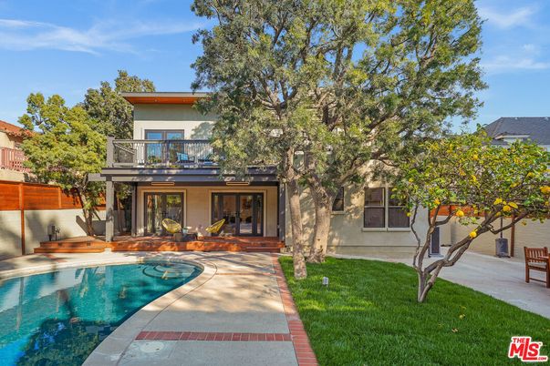 Backyard, Exterior, Pool