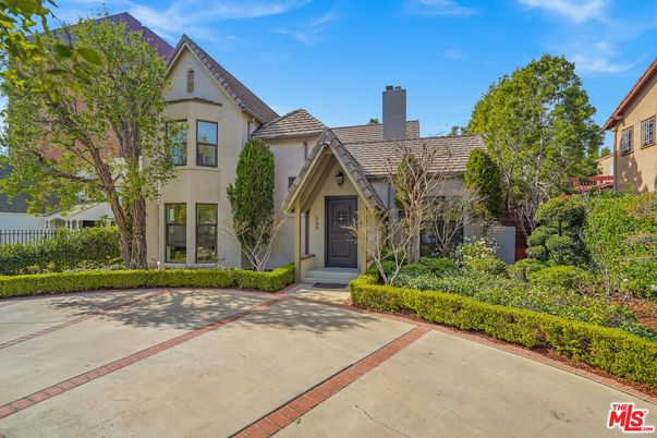 Backyard, Exterior, Facade, Tudor Revival