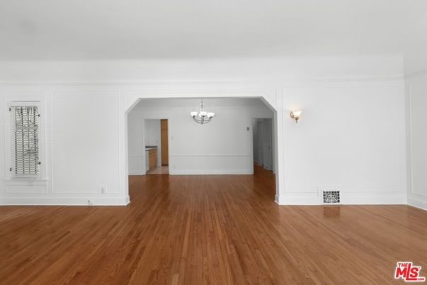Chandelier, Empty room, Interior, Wood Texture Flooring
