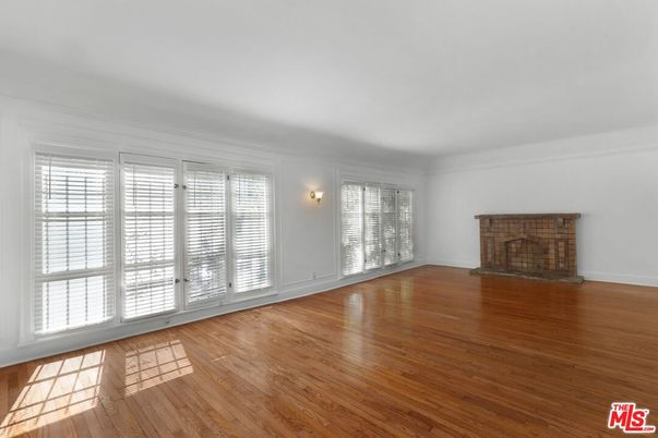 Empty room, Fireplace, Interior, Wood Texture Flooring