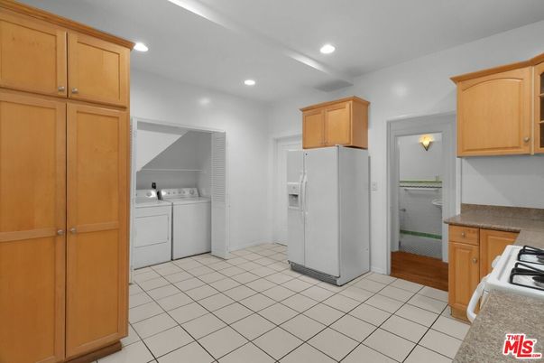 Interior, Recessed Lighting, Washer