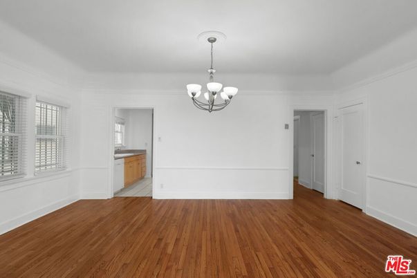 Chandelier, Empty room, Interior, Wood Texture Flooring