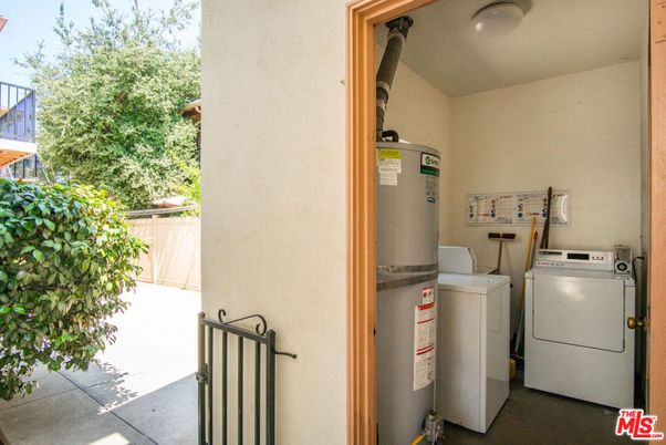 Exterior, Washer