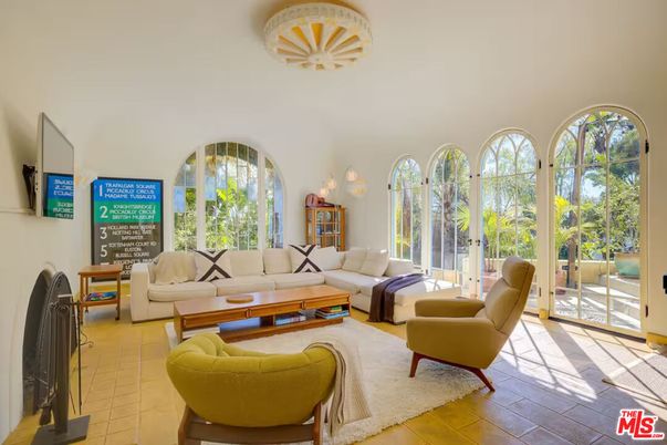 Interior, Living room