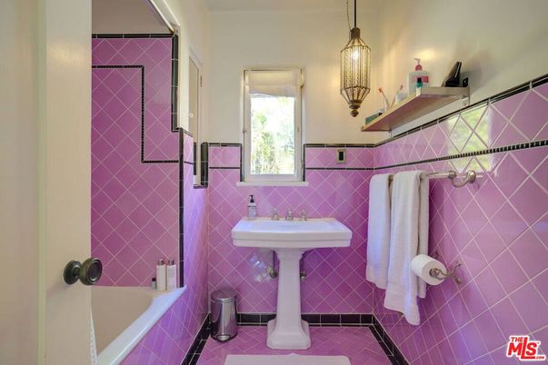 Bathroom, Interior, Pendant Lights
