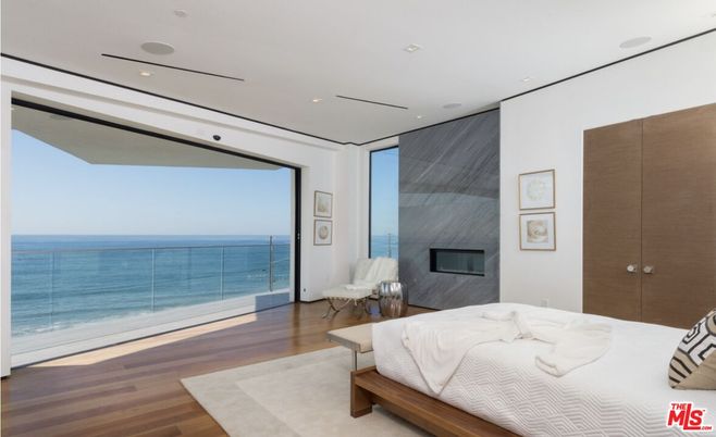 Bedroom, Interior, Recessed Lighting, Water, Wood Texture Flooring