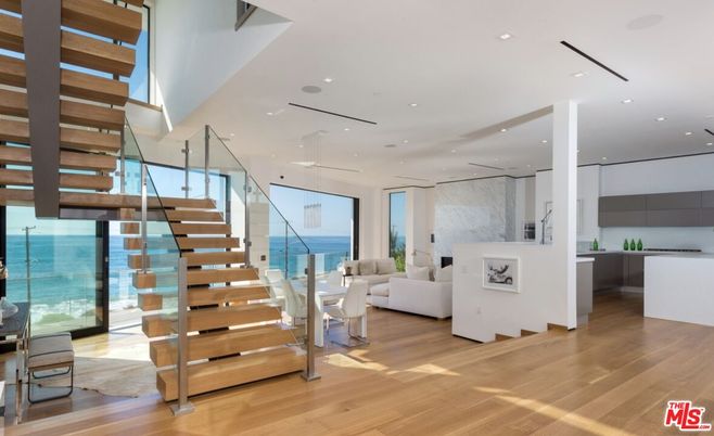Interior, Kitchen, Living room, Pendant Lights, Recessed Lighting, Water, Wood Texture Flooring