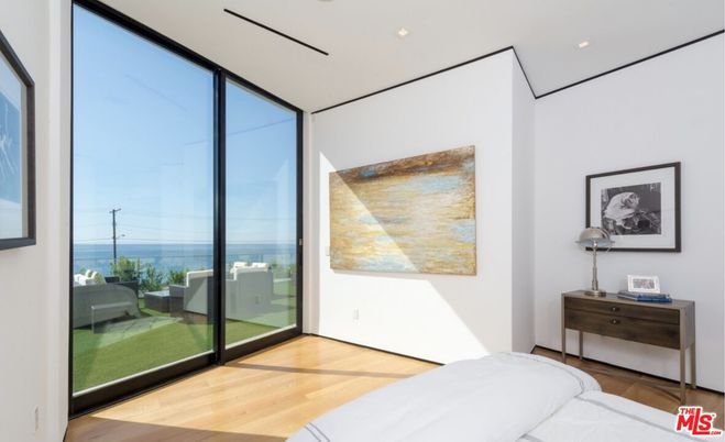 Bedroom, Interior, Recessed Lighting, Water, Wood Texture Flooring