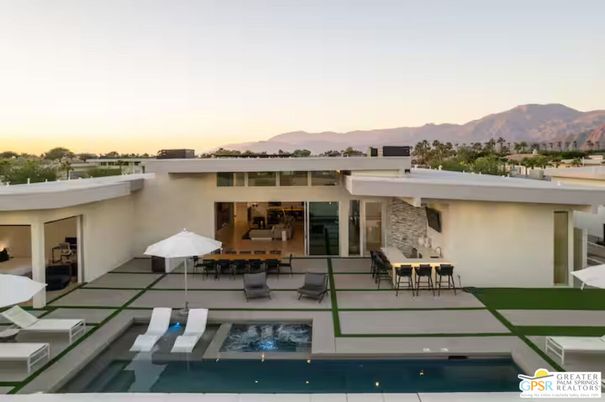 Exterior, Pool, Other