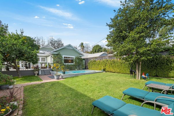 Backyard, Exterior, Pool
