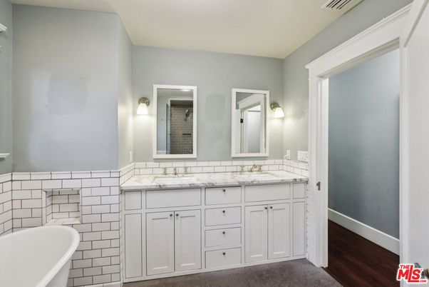 Bathroom, Dual Sink Vanities, Free Standing Baths, Interior, Wood Texture Flooring