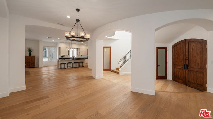 Chandelier, Interior, Kitchen, Pendant Lights, Recessed Lighting, Wood Texture Flooring