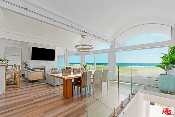 Dining room, Fireplace, Interior, Living room, Water, Wood Texture Flooring