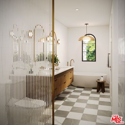 Bathroom, Free Standing Baths, Interior, Pendant Lights, Recessed Lighting