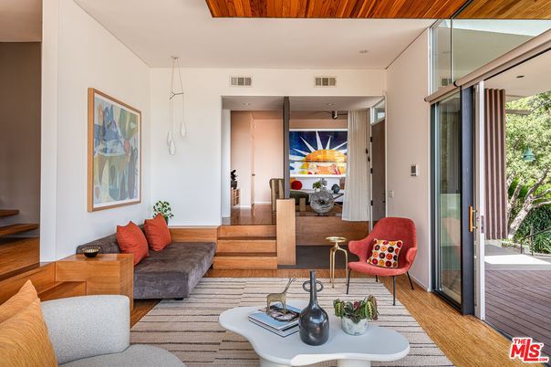 Interior, Living room, Pendant Lights, Wood Texture Flooring