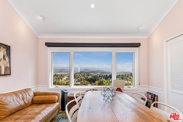 Dining room, Interior, Living room, Recessed Lighting