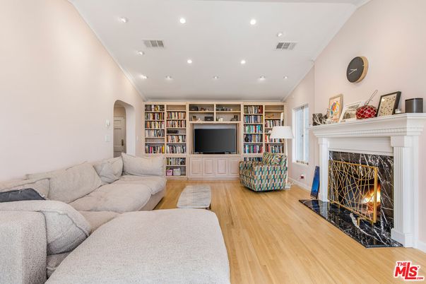 Fireplace, Interior, Living room, Recessed Lighting, Wood Texture Flooring