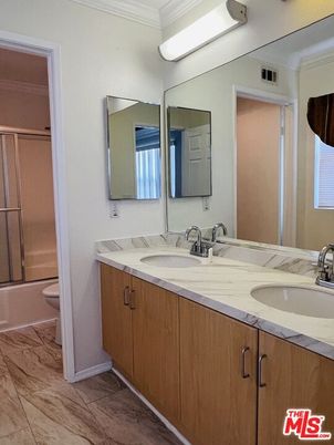 Bathroom, Dual Sink Vanities, Interior, Marble