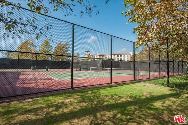 Exterior, Tennis Courts