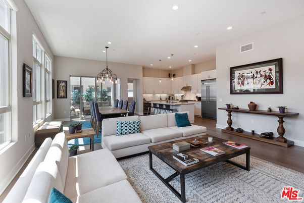 Dining room, Interior, Kitchen, Living room, Pendant Lights, Recessed Lighting, Stainless Steel Appliances, Wood Texture Flooring