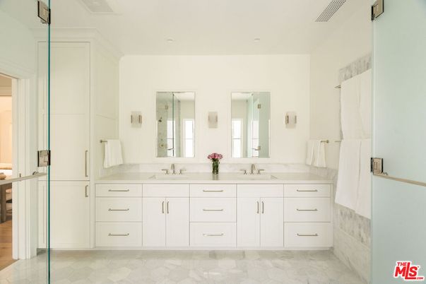Bathroom, Dual Sink Vanities, Interior, Marble, Recessed Lighting