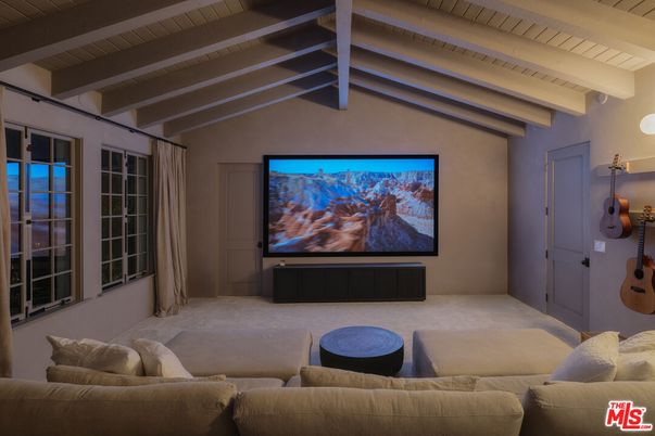 Interior, Living room, Projection Screen, Wooden Beams