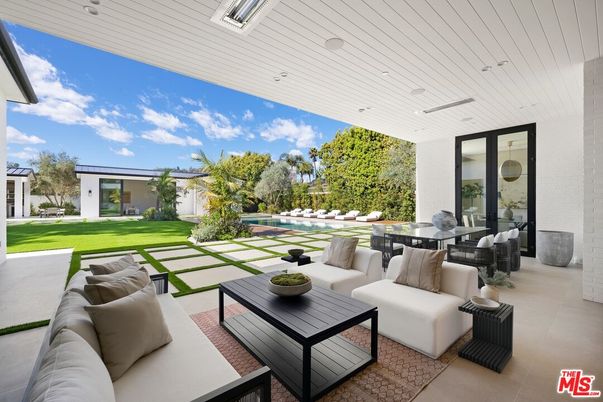 Backyard, Exterior, Pool