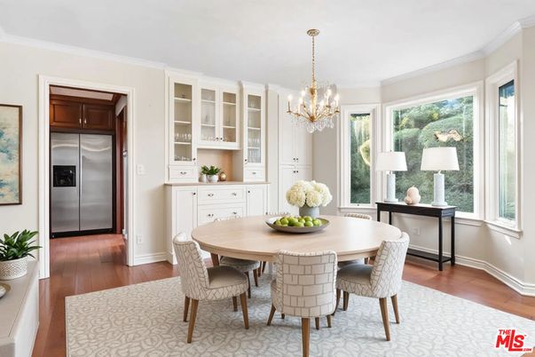 Chandelier, Dining room, Interior, Kitchen, Stainless Steel Appliances, Wood Texture Flooring