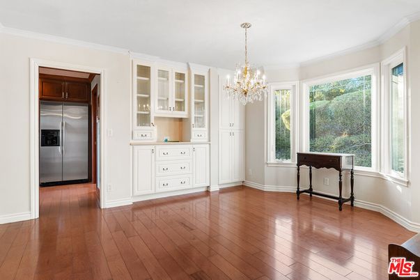 Chandelier, Empty room, Interior, Stainless Steel Appliances, Wood Texture Flooring