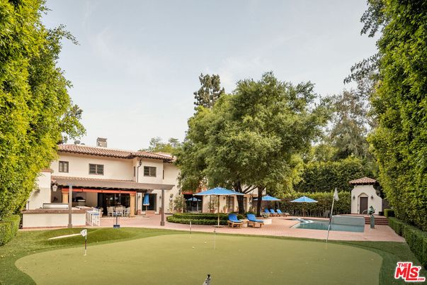 Backyard, Exterior, Pool