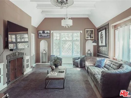 Fireplace, Interior, Living room, Pendant Lights