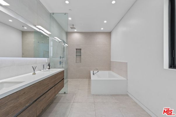 Bathroom, Dual Sink Vanities, Glass Shower, Interior, Recessed Lighting