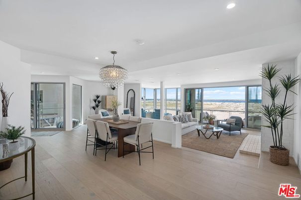 Chandelier, Dining room, Interior, Living room, Recessed Lighting, Water, Wood Texture Flooring