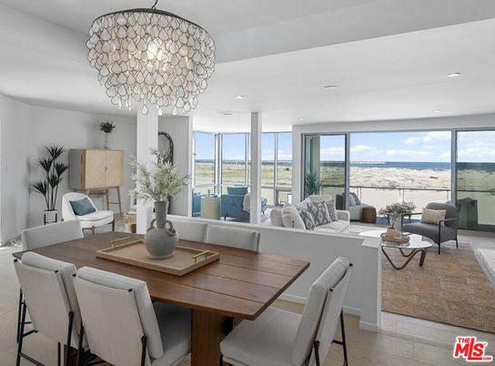Chandelier, Dining room, Interior, Living room, Recessed Lighting, Water, Wood Texture Flooring