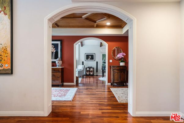 Interior, Recessed Lighting, Wooden Ceilings, Wood Texture Flooring