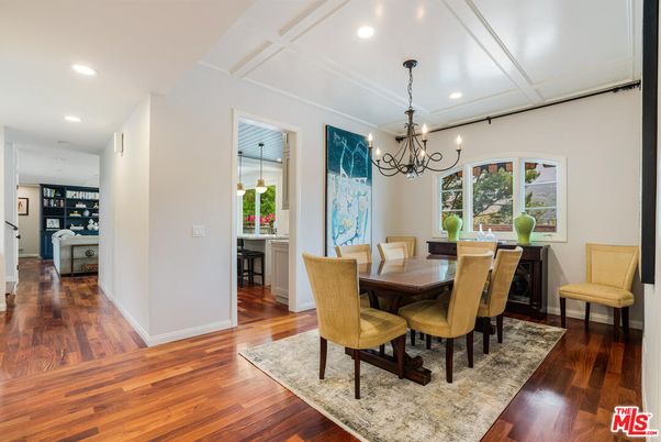 Chandelier, Dining room, Interior, Recessed Lighting, Wood Texture Flooring