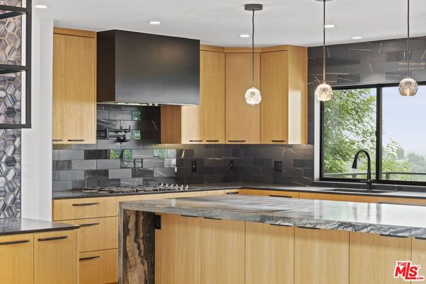 Interior, Kitchen, Pendant Lights, Recessed Lighting