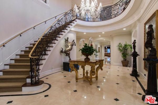 Chandelier, Interior, Recessed Lighting