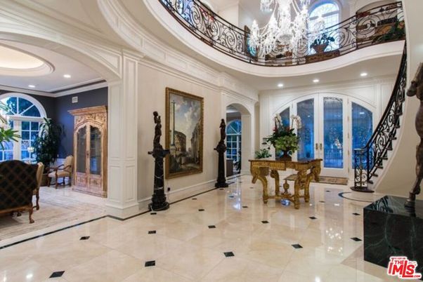 Chandelier, Interior, Recessed Lighting