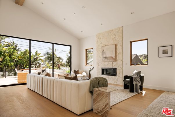 Fireplace, Interior, Living room, Recessed Lighting, Wooden Beams, Wood Texture Flooring