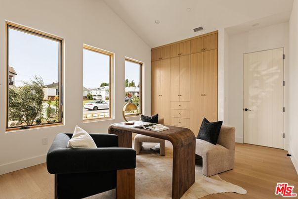Home Office, Interior, Recessed Lighting, Wood Texture Flooring