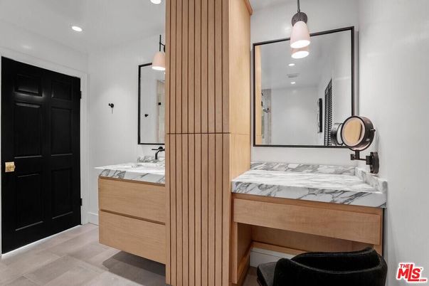Bathroom, Dual Sink Vanities, Interior, Pendant Lights, Recessed Lighting