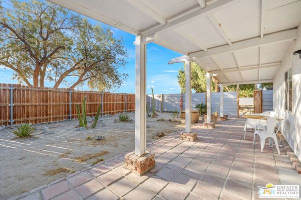 Backyard, Exterior