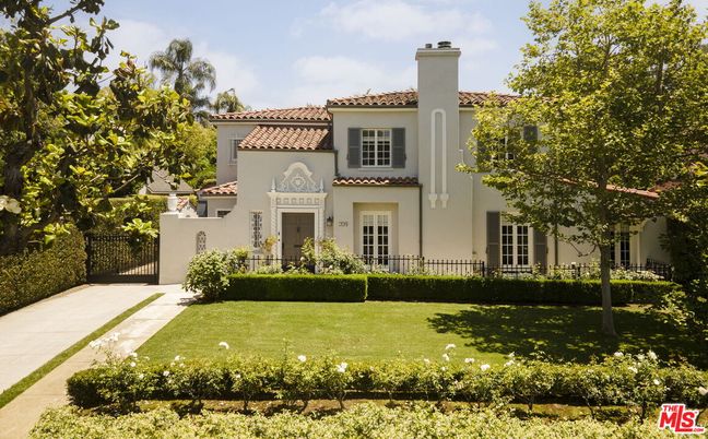 Backyard, Exterior, Facade, Spanish Mediterranean