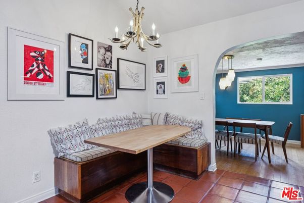 Chandelier, Dining room, Interior, Pendant Lights