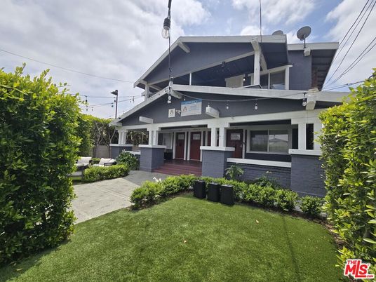 Backyard, Exterior, Facade, American Craftsman