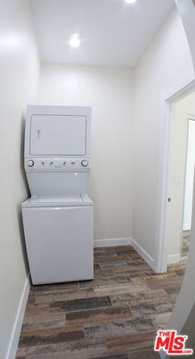 Interior, Recessed Lighting, Utility Closets, Washer, Wood Texture Flooring