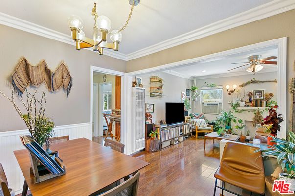 Chandelier, Dining room, Interior, Living room, Recessed Lighting, Wood Texture Flooring
