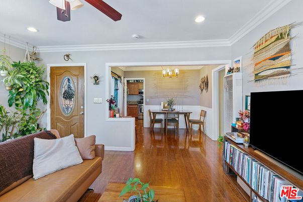 Chandelier, Dining room, Interior, Living room, Recessed Lighting, Wood Texture Flooring
